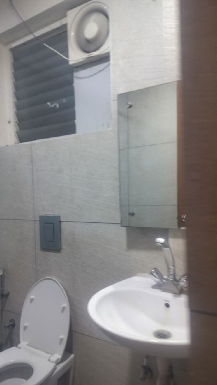 Bathroom, jubilee hills 3 Bedroom 2400 Sq.Ft. Apartment In Jubilee Hills Hyderabad 9915624