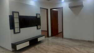 Room in 3 BHK Apartment at Jubilee Hills – for Rent