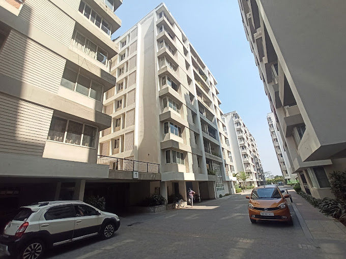 3 BHK Apartment For Sale in Salarpuria Silveroak Estate