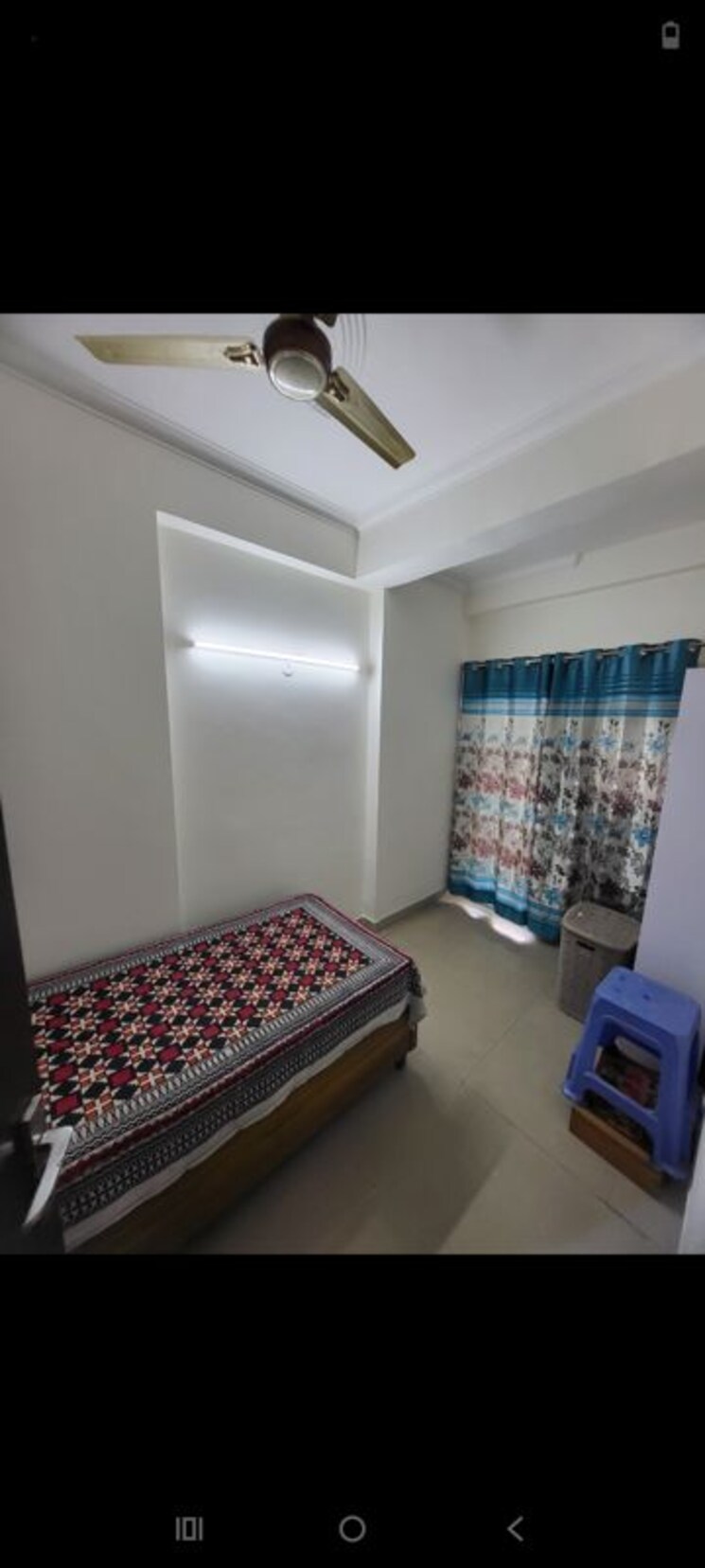 Bedroom, antriksh-golf-view 3.5 Bedroom 2075 Sq.Ft. Apartment In Sector 78 Noida 9915700