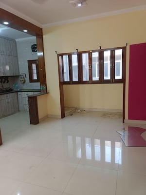 Room in 1 BHK Builder Floor at Vaishali Nagar – for Sale