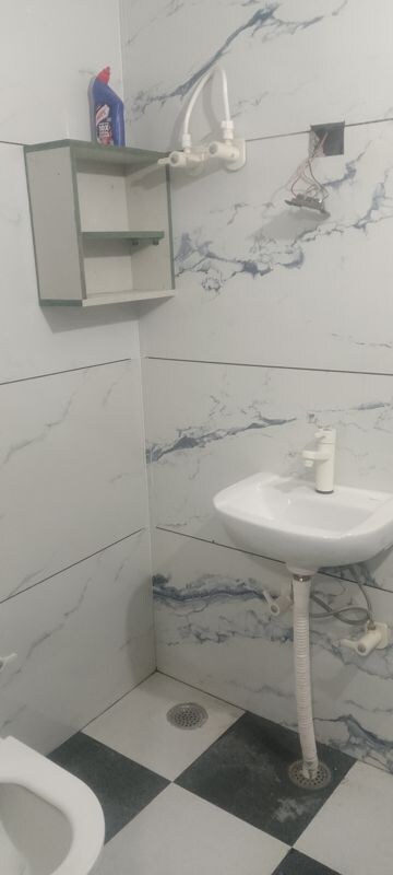 Bathroom in 2 BHK Builder Floor at Arun Yamuna Enclave, Sector 30 – for Rent