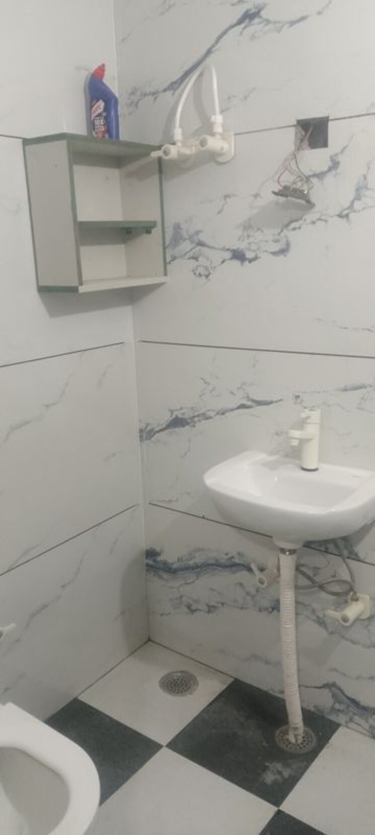 Bathroom, arun-yamuna-enclave 2 Bedroom 1400 Sq.Ft. Builder Floor In Sector 30 Faridabad 9915769