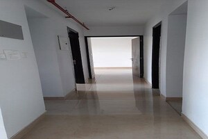 Room in 2 BHK Apartment at Runwal Forests, Kanjurmarg West – for Rent