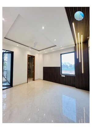 Room in 3 BHK Builder Floor at Anant Raj Ashok Estate, Sector 63a – for Sale