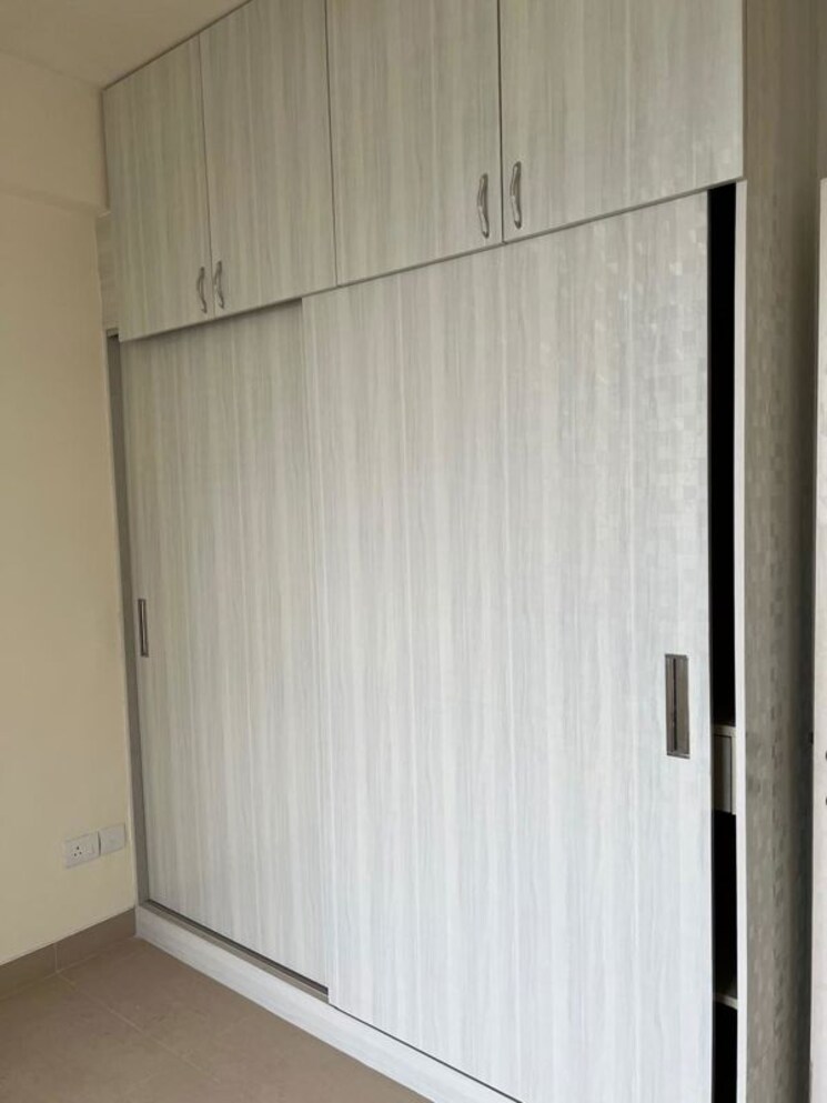 Bathroom, emaar-emerald-estate 3 Bedroom 1310 Sq.Ft. Apartment In Sector 65 Gurgaon 9915985