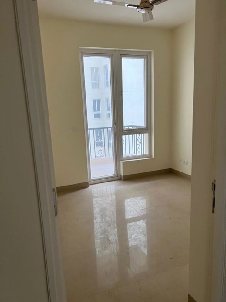 Room, emaar-emerald-estate 3 Bedroom 1310 Sq.Ft. Apartment In Sector 65 Gurgaon 9915985