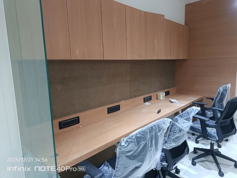 Team Area, kp-epitome Commercial Office Space 702 Sq.Ft. In Makarba Ahmedabad 9915999