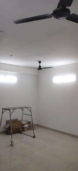 Room in 2.5 BHK Apartment at Rishita Mulberry Heights, Sushant Golf City – for Rent