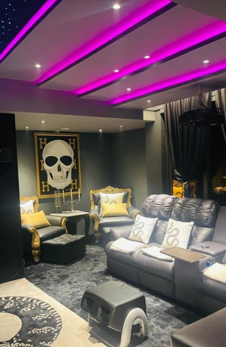 Living Room, tata-primanti-tower-residences 4 Bedroom 3355 Sq.Ft. Apartment In Sector 72 Gurgaon 9916103