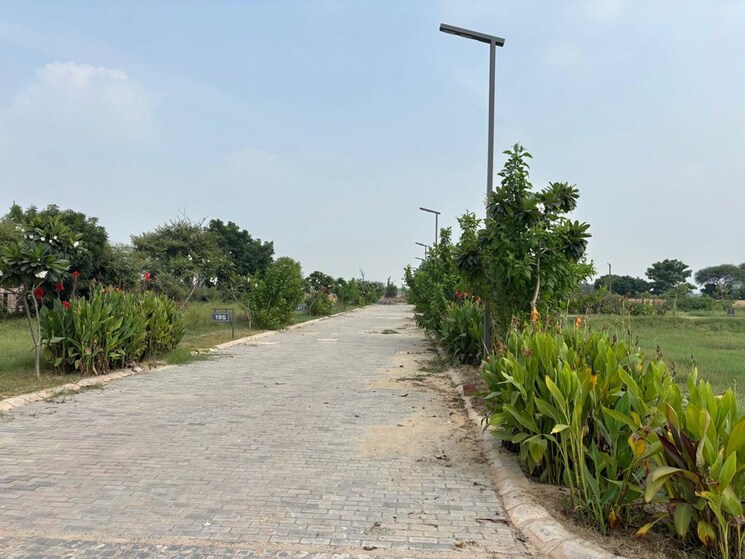 undefined, bptp-parkland-pride  190 Sq.Yd. Plot In Sector 77 Faridabad 9916110