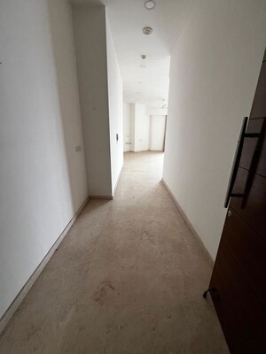 Building Lobby in 3 BHK Apartment at Lokhandwala Minerva Mahalaxmi, Mahalaxmi – for Rent