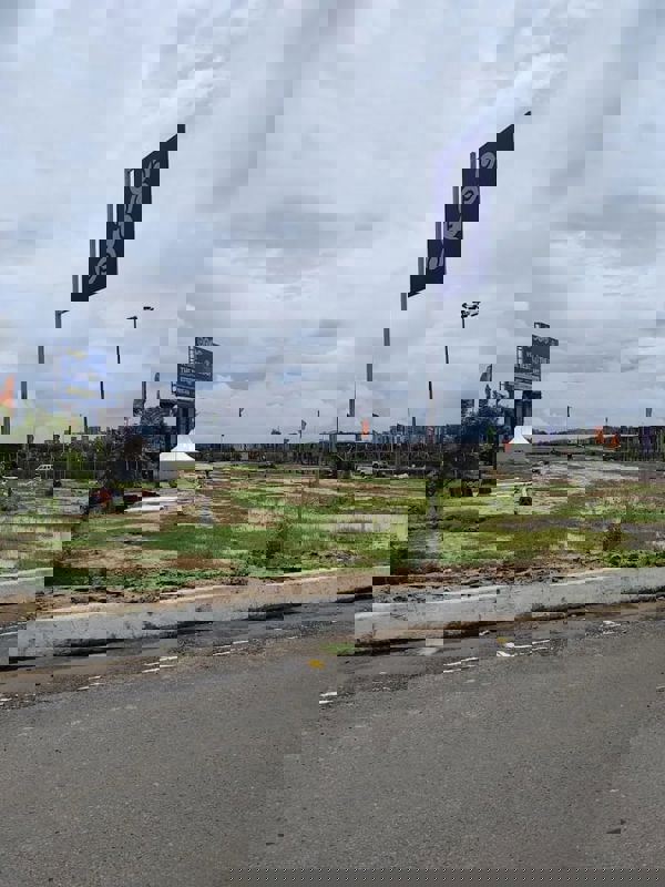 Plot For Sale in Sector 84