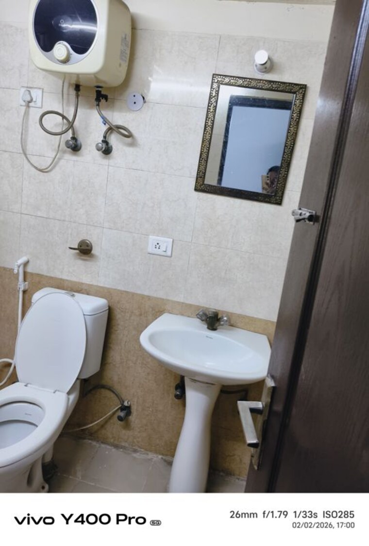 Bathroom, gardenia-golf-city 3 Bedroom 1350 Sq.Ft. Apartment In Sector 75 Noida 9916362
