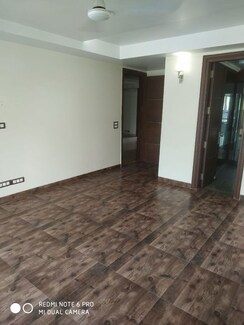 4 BHK + Servant Room Builder Floor For Rent in Saket