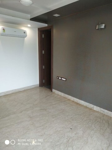 Room in 4 BHK Builder Floor at Saket – for Rent