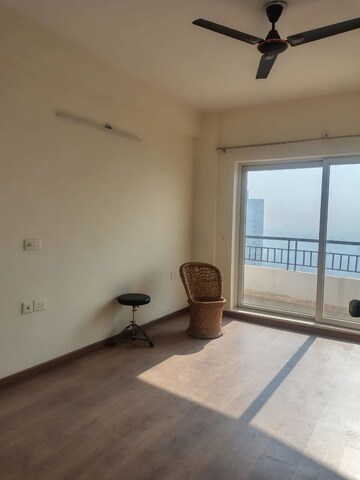 Room in 3 BHK Apartment at Ansal Crown Heights, Sector 80 – for Rent