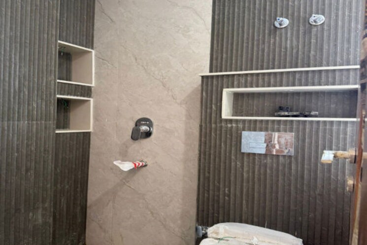 Bathroom, anant-raj-the-estate-residences 3 Bedroom 215 Sq.Yd. Builder Floor In Sector 63a Gurgaon 9916395