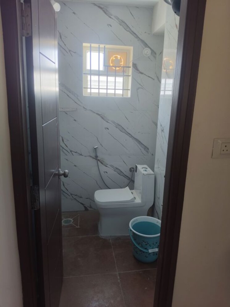 Bathroom, s-v-residency-bellandur 1 Bedroom 550 Sq.Ft. Apartment In Bellandur Bangalore 9916398