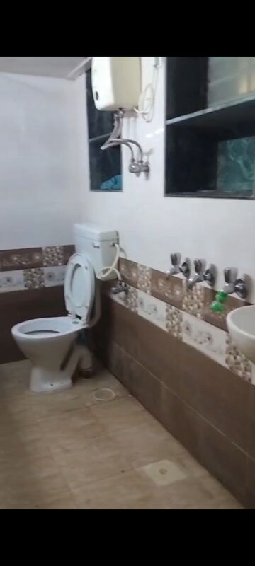 Master Bedroom in 1 RK Apartment at Shree Sai Complex, Prabhadevi – for Rent