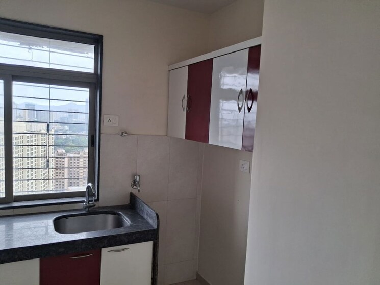 Kitchen, kalpataru-immensa 2 Bedroom 632 Sq.Ft. Apartment In Kolshet Road Thane 9916421