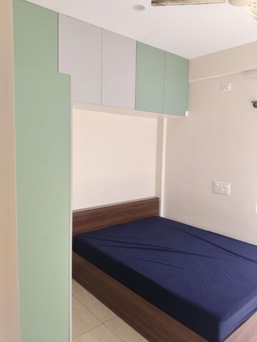 Room in 2 BHK Apartment at S V Residency Bellandur, Bellandur – for Rent