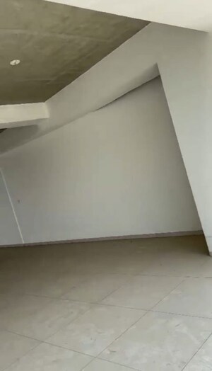 Room in  Office Space at Navrangpura – for Rent