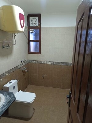 Bathroom in 3 BHK Apartment at Bestech Park View City 2, Sector 49 – for Rent