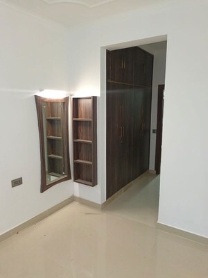 Room in 4 BHK Apartment at Bestech Park View City 2, Sector 49 – for Sale