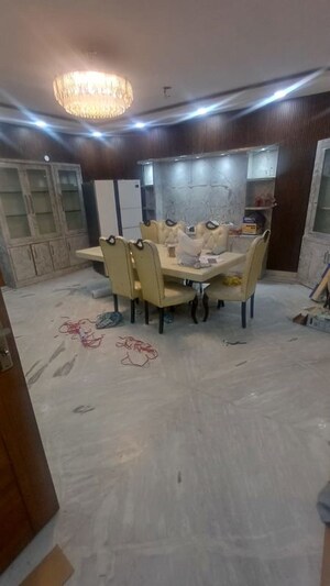 Parking in 3 BHK Apartment at Karol Bagh – for Sale