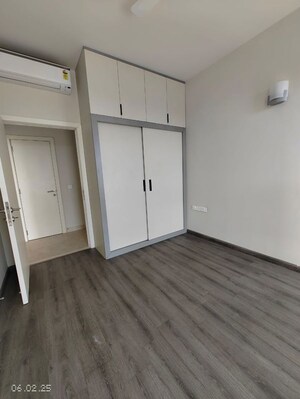 Room in 2 BHK Apartment at Ireo The Corridors, Sector 67a – for Rent