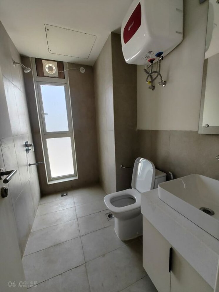 Bathroom, ireo-the-corridors 2 Bedroom 1296 Sq.Ft. Apartment In Sector 67a Gurgaon 9916734