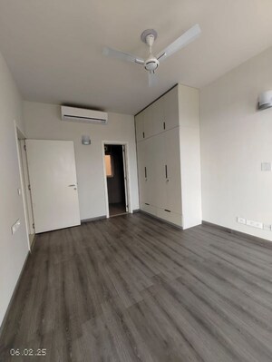 Room in 2 BHK Apartment at Ireo The Corridors, Sector 67a – for Rent