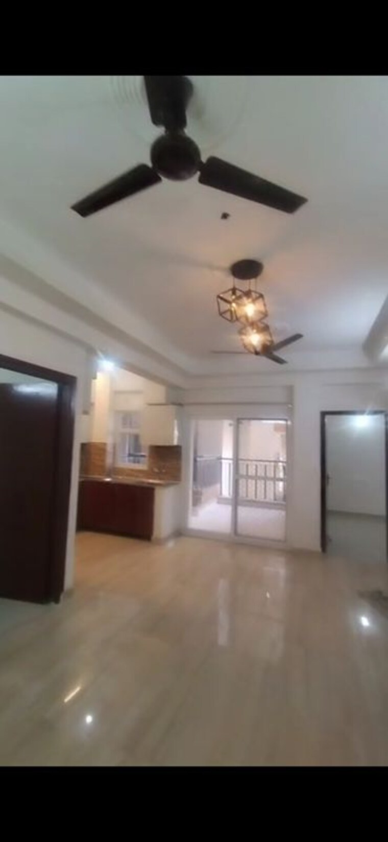 Living Room, amrapali-centurian-park 2 Bedroom 995 Sq.Ft. Apartment In Tech Zone 4 Greater Noida Greater Noida 9916788