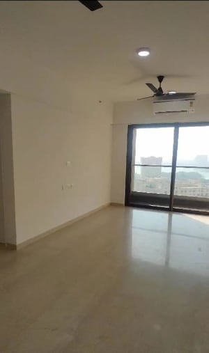 Room in 2 BHK Apartment at Kanakia Silicon Valley, Powai – for Sale
