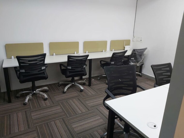 Team Area, sector 63 Commercial Office Space 700 Sq.Ft. In Sector 63 Noida 9916767