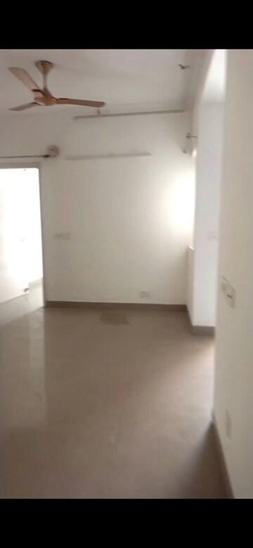 Room in 2 BHK Apartment at VIctoryone Amara, Sector 16 Greater Noida – for Rent