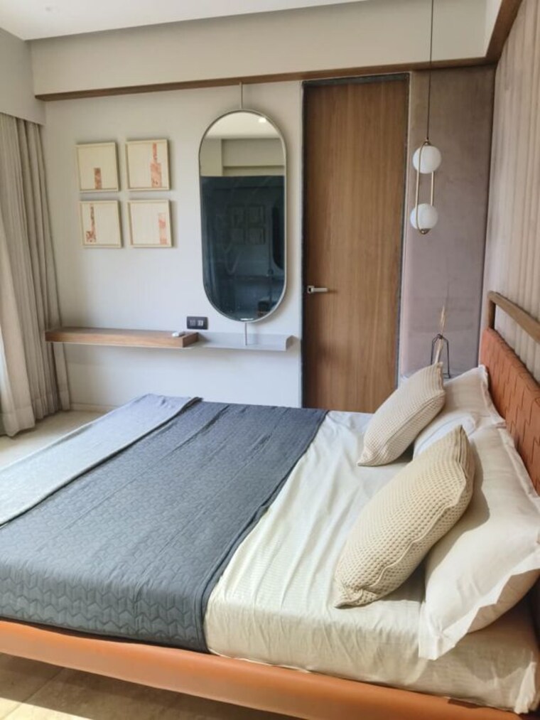 Living Room, jagatpur 3 Bedroom 241 Sq.Yd. Apartment In Jagatpur Ahmedabad 9916813