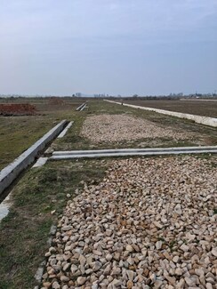 Plot For Sale in Gosainganj
