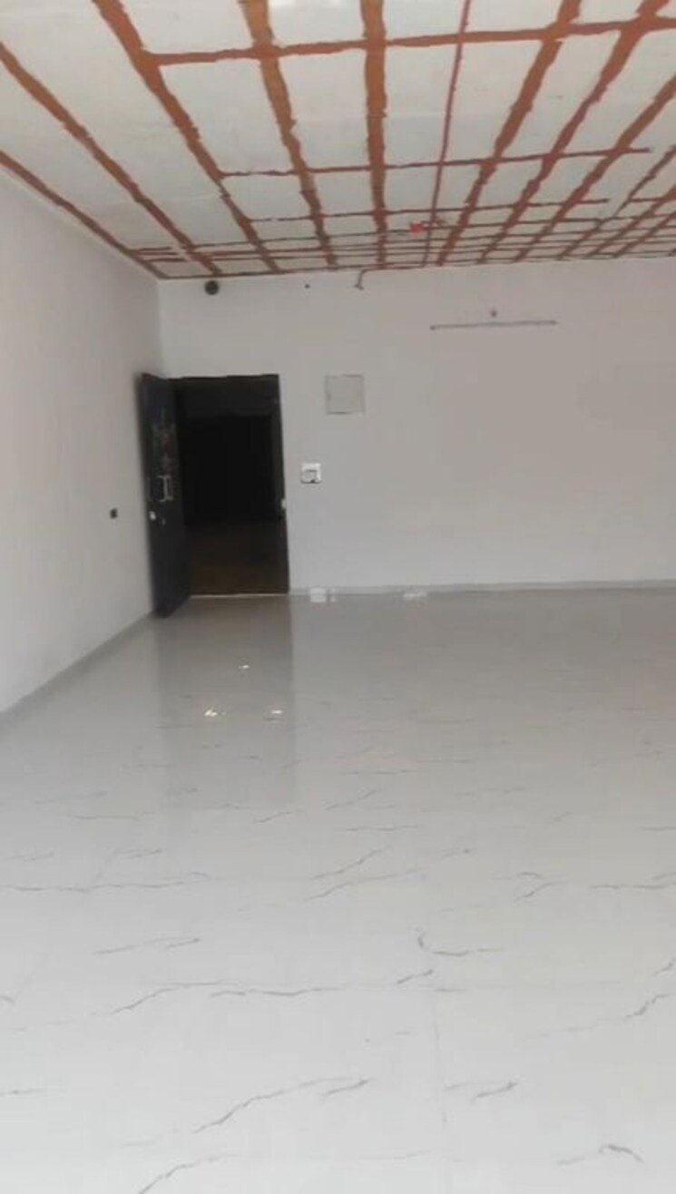 Room, morya-grand Commercial Office Space 670 Sq.Ft. In Jogeshwari West Mumbai 9916832