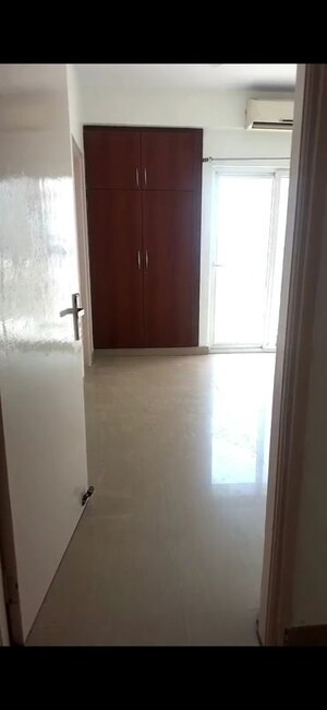 Room in 2 BHK Apartment at Supertech Ecolofts, Sector 16b Greater Noida – for Rent