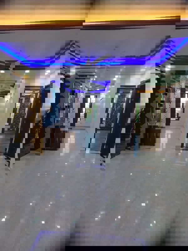 3 BHK + Pooja Room,Servant Room Builder Floor For Sale in Parklands