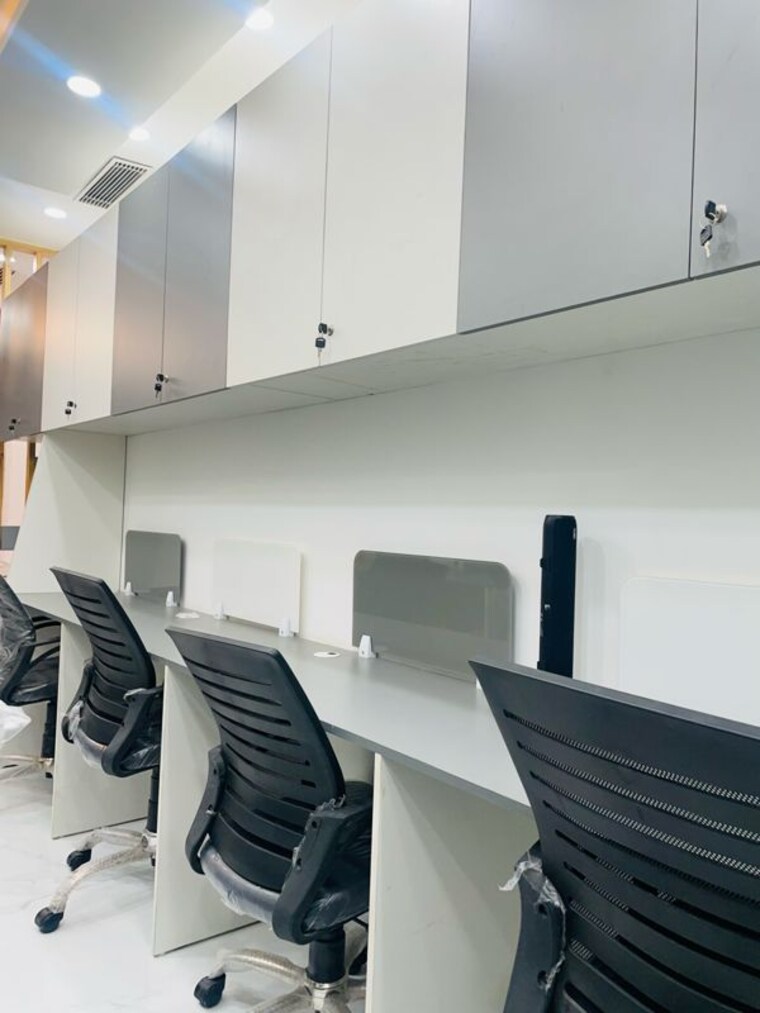 Team Area, alphathum Commercial Office Space 532 Sq.Ft. In Sector 90 Noida 9916892