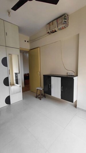 Bedroom in 2 BHK Apartment at Vasant Fiona, Pokhran Road No Two – for Rent