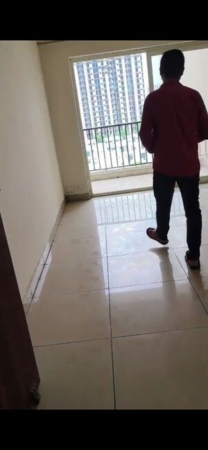 Staircase in 3 BHK Apartment at Panchsheel Greens, Sector 16 Greater Noida – for Rent