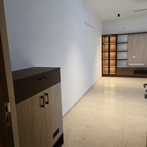 Room in 3.5 BHK Apartment at Sobha Victoria Park, Byrathi – for Rent