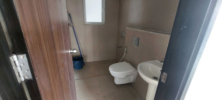 Bathroom, runwal-forests 3 Bedroom 1129 Sq.Ft. Apartment In Kanjurmarg West Mumbai 9917169