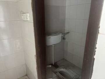 Bathroom in 2 BHK Apartment at Suncity Avenue 76, Sector 76 – for Sale