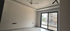 Room in 4 BHK Builder Floor at Parklands, Sector 85 – for Sale