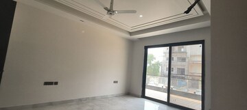 Room in 4 BHK Builder Floor at Parklands, Sector 85 – for Sale